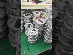 IP68 एल्यूमीनियम सौर रोड स्टड लाइट 1.2V 1200MAH NIMH बैटरी